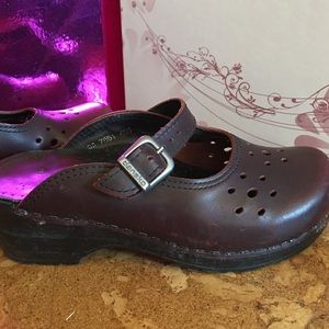 Deep burgundy slip-on Dansko