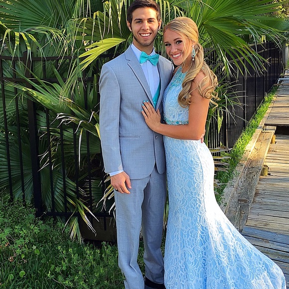 Homecoming/Prom Dress - Picture 3 of 3