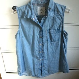 H&M sleeveless denim button up top