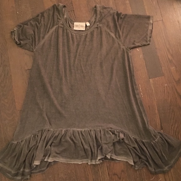 Dantelle Dark Grey T-Shirt With Ruffles