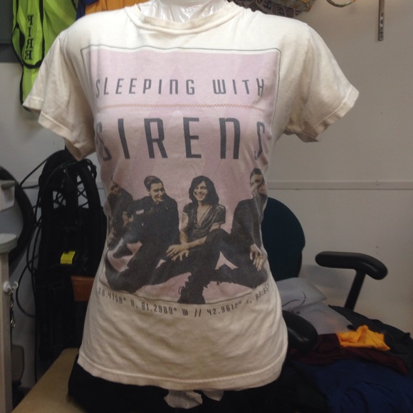 Sleeping with sirens shirt