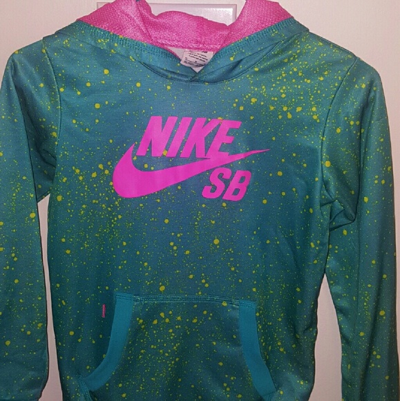 Nike pullover