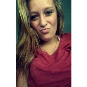 Meet your Posher, Lauri