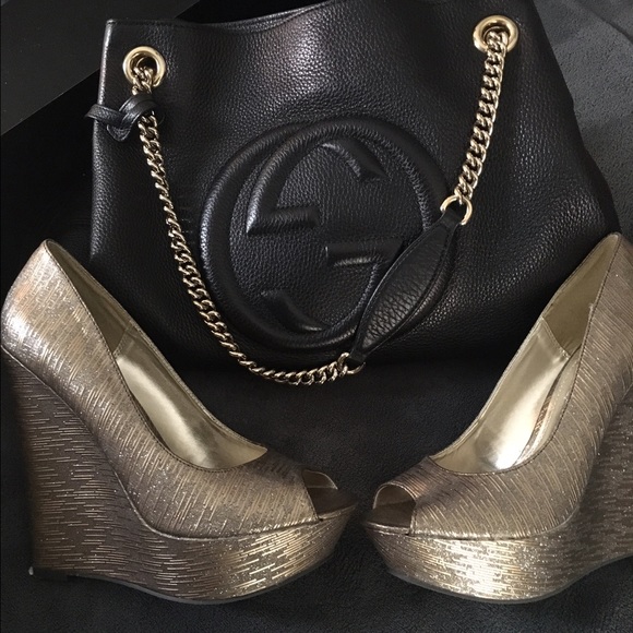 Steve Madden Wedge shoes