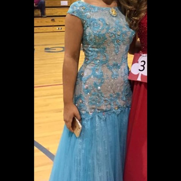 HOCO/prom dress - Picture 2 of 2