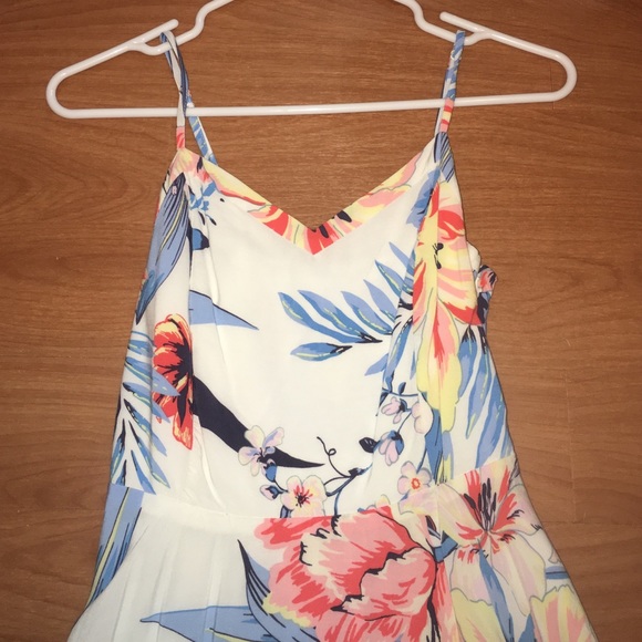 Floral dress - Picture 2 of 3