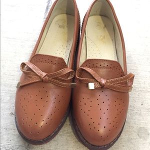 Vintage Soft Leather slip on shoes. Worn once.
