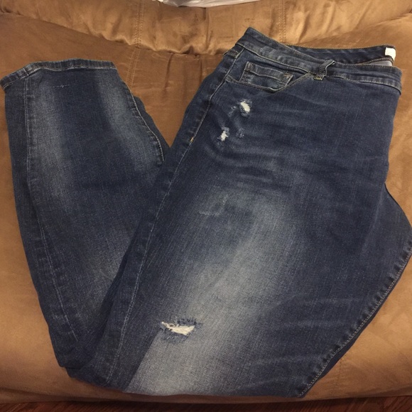 Distressed Torrid skinny jeans | size 20 - Picture 1 of 3