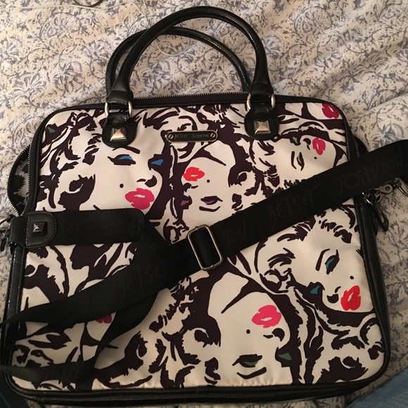 Betsey Johnson Mary Lynn Pop Laptop Case