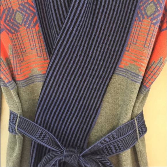 Cynthia Vincent Aztec Cardigan - Picture 5 of 6