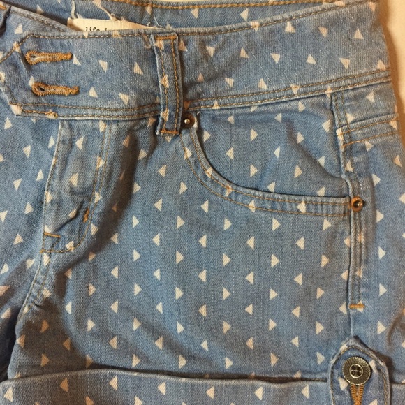 Printed Jean Shorts - Picture 3 of 4
