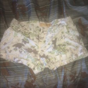 Colorful shorts with leaves and flower print