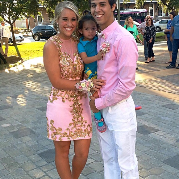 Homecoming dress - Picture 1 of 2