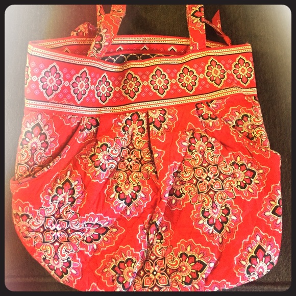 Vera Bradley purse in "Frankly Scarlet" pattern