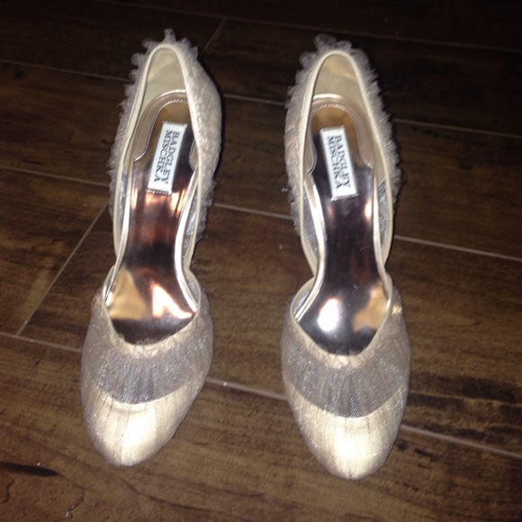 Blush classy size 10 Badgley Mishchicka