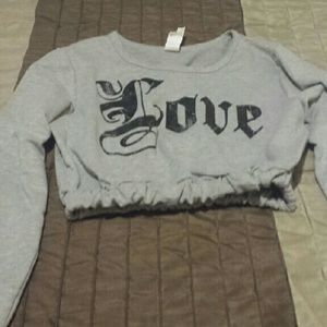 Mid stomach long sleeve shirt