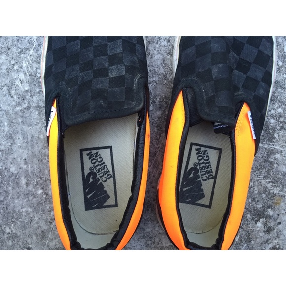 Custom Vans - Picture 4 of 4