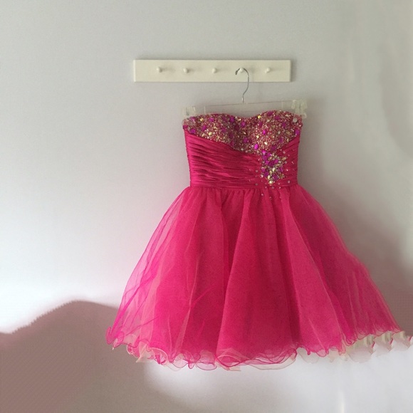 Johnny Dresses - Johnny Homecoming/Prom Dress Johnny Dresses - Johnny Homecoming/Prom Dress