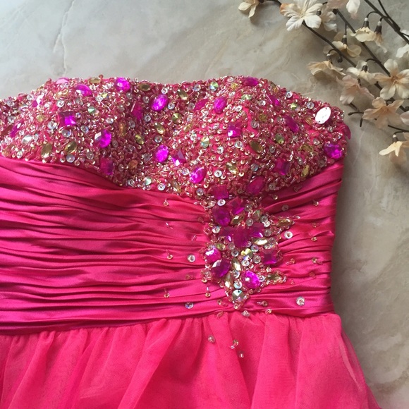 Johnny Dresses - Johnny Homecoming/Prom Dress Johnny Dresses - Johnny Homecoming/Prom Dress