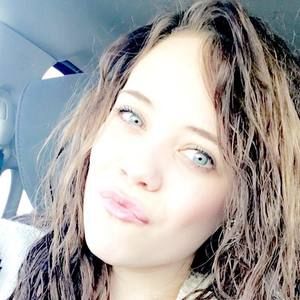 Meet your Posher, Holly