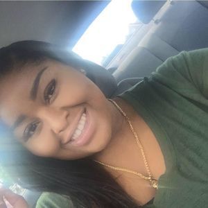 Meet your Posher, Dani