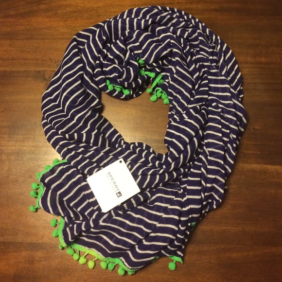Sperry Accessories - 🆕 listing- NWT-lightweight Scarf