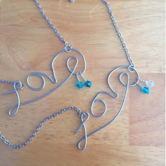 Custom birth stone "Love" necklace - Picture 2 of 3