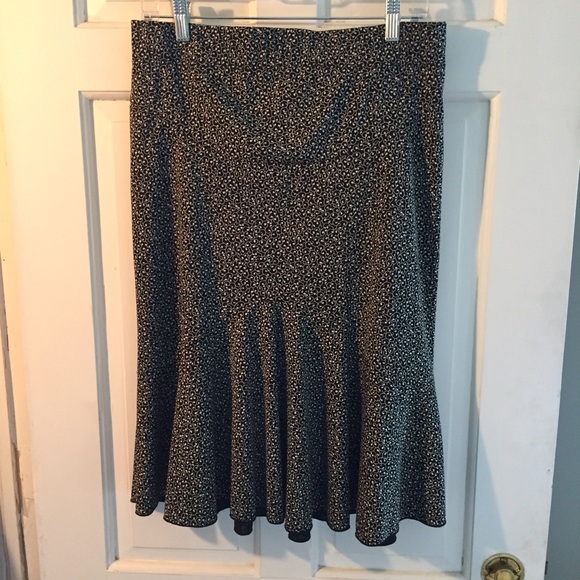 Motherhood Maternity skirt