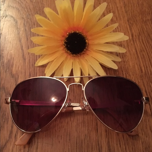 Juicy Couture Accessories - ⚫️FRIDAY SALE! juicy couture aviators