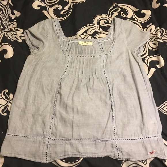 Hollister shirt