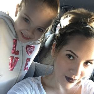 Meet your Posher, Sandy