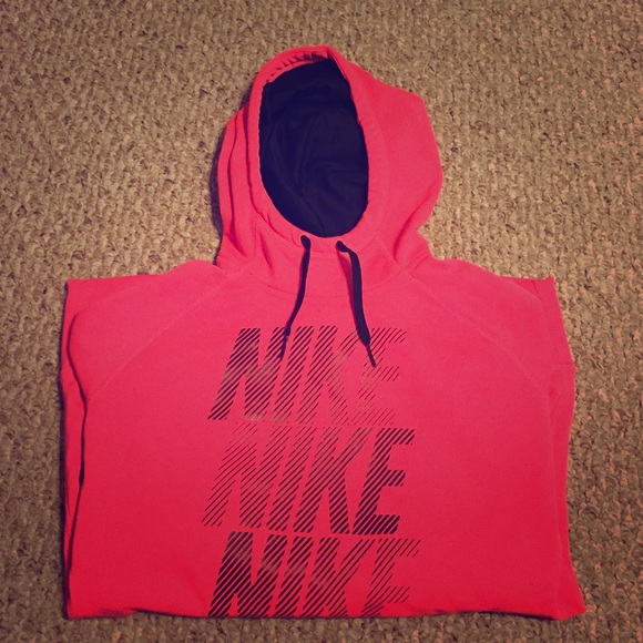 Nike hot pink thermal pullover sweater size L