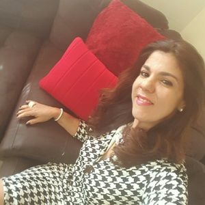 Meet your Posher, Cesarina