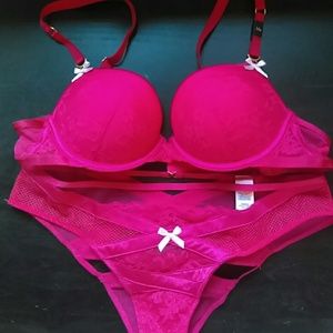 Victoria Secret very sexy Demi set 34b brand new