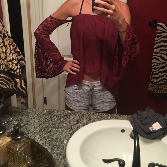 Off the shoulder tube top lace bell sleeves