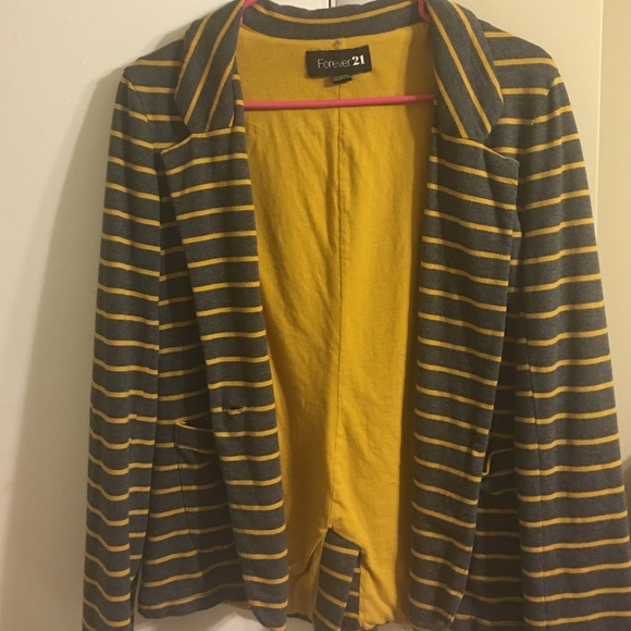 Mustard and gray striped blazer - Picture 2 of 4