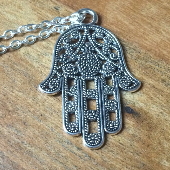🍂Hamsa Hand Necklace - Picture 2 of 2