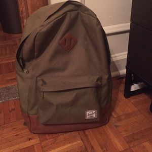 Herschel Heritage green backpack