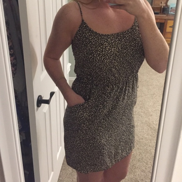 Black and cream polka dotted mini dress - Picture 3 of 3