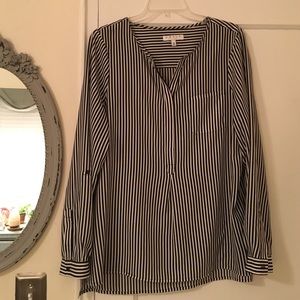 Black and white strip top