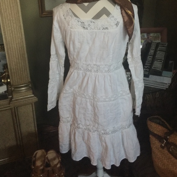 JET SET WHITE DRESS BY DIMRI - Picture 1 of 4