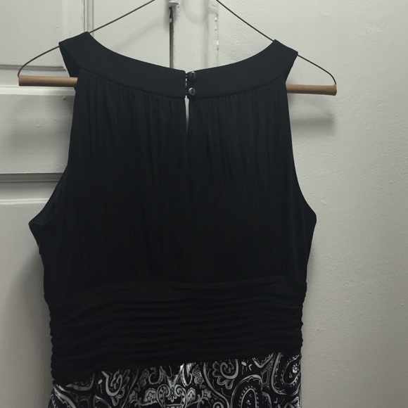 Dress - Picture 4 of 4