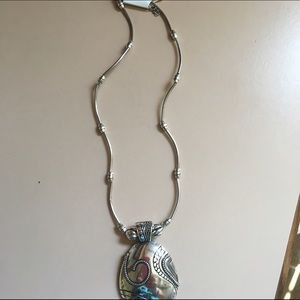 NEW Silvertone necklace