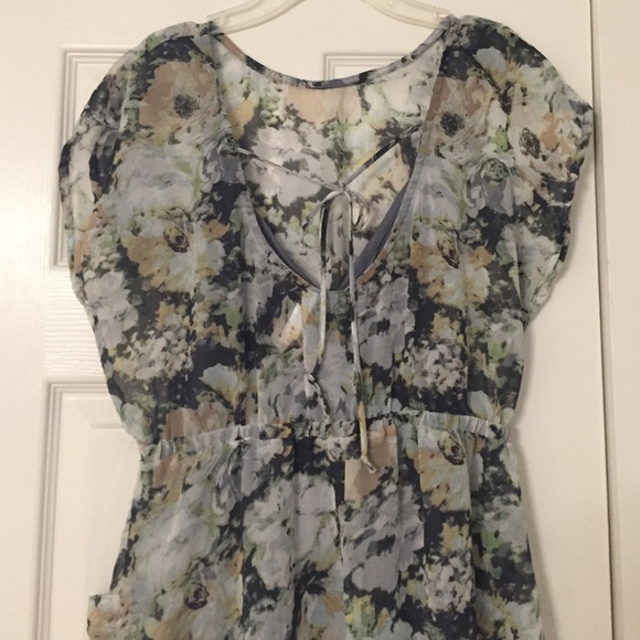 Floral mini dress - Picture 2 of 2