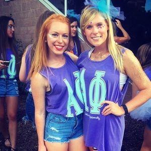 Meet your Posher, Elyse