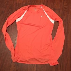 Nike drifit longsleeve shirt
