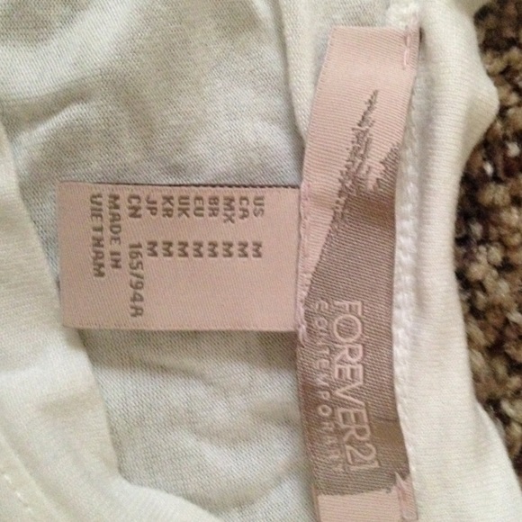 White scripted tee - Picture 3 of 3