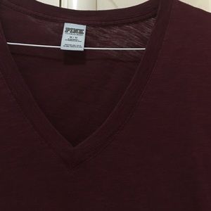 VS tee burgundy