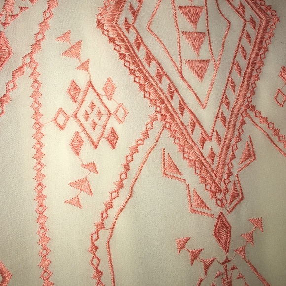 Aztec Tank - Picture 2 of 2