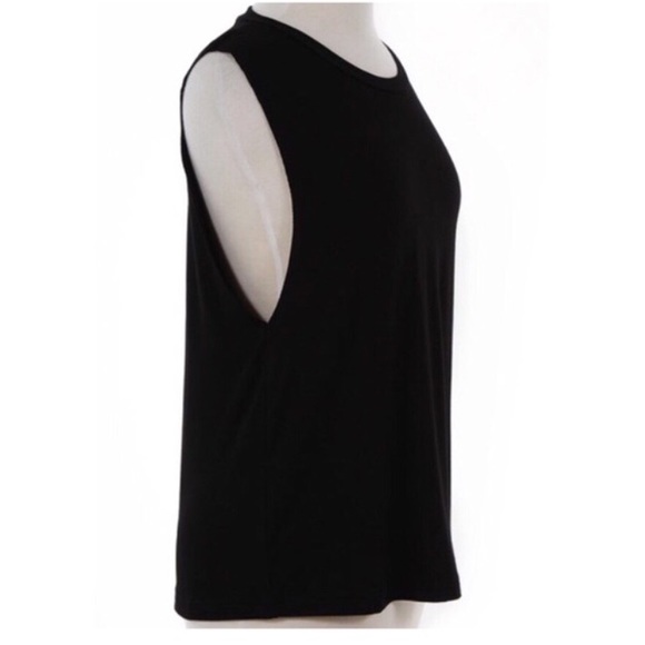 Chia Seeds + Coconut Oil Tank - Picture 2 of 3